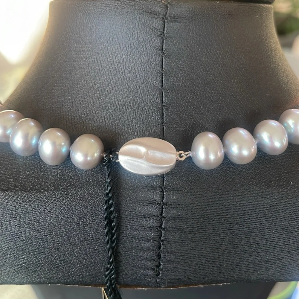 Honora freshwater light Grey Pearl Necklace - Picture 3 of 10